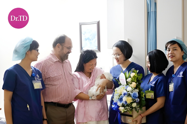Sau bao cố gắng, mẹ đã gặp được con trai của mình